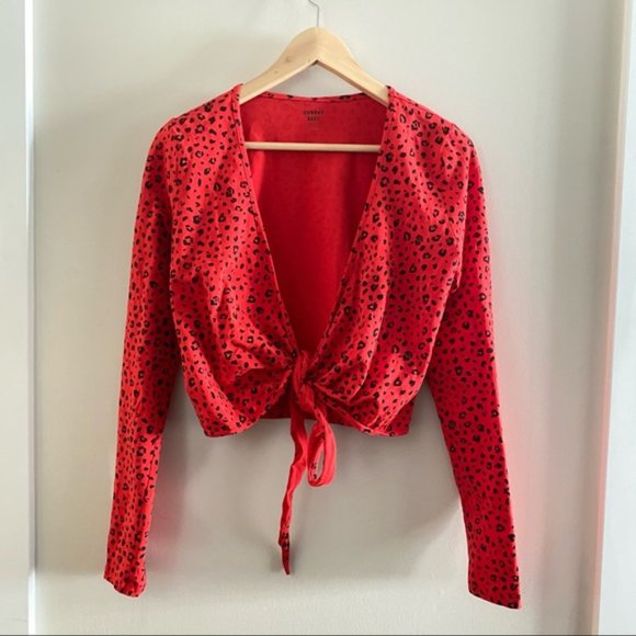 SUNDAY BEST Red Leopard Tie Front Crop Top - Picture 3 of 9
